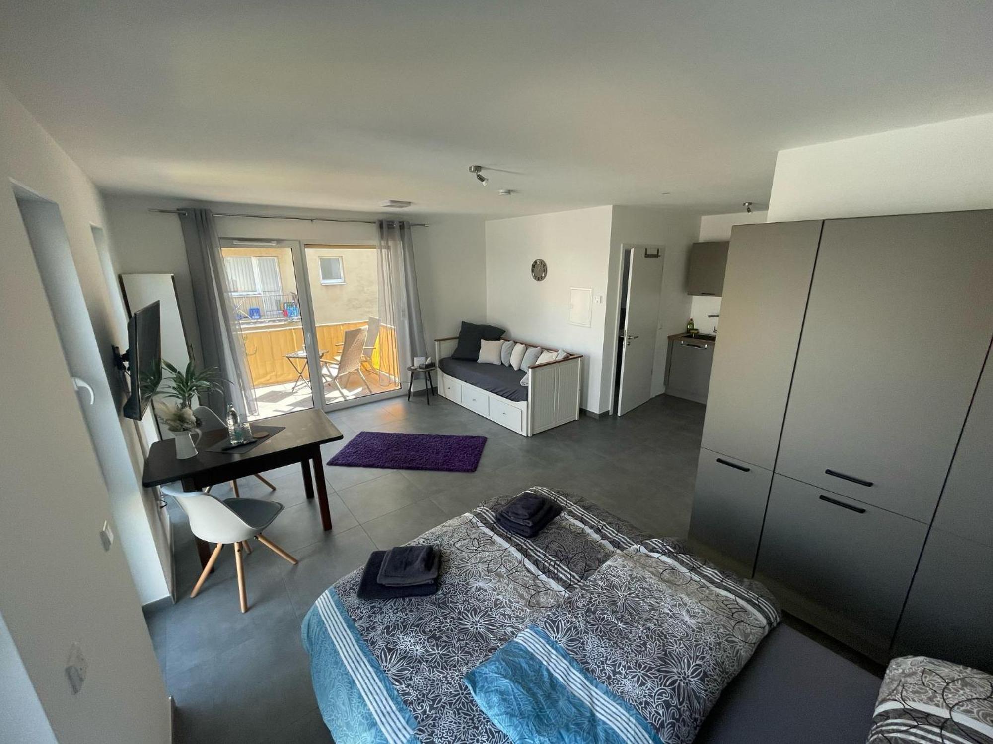 A & M Appartement Koeln ภายนอก รูปภาพ