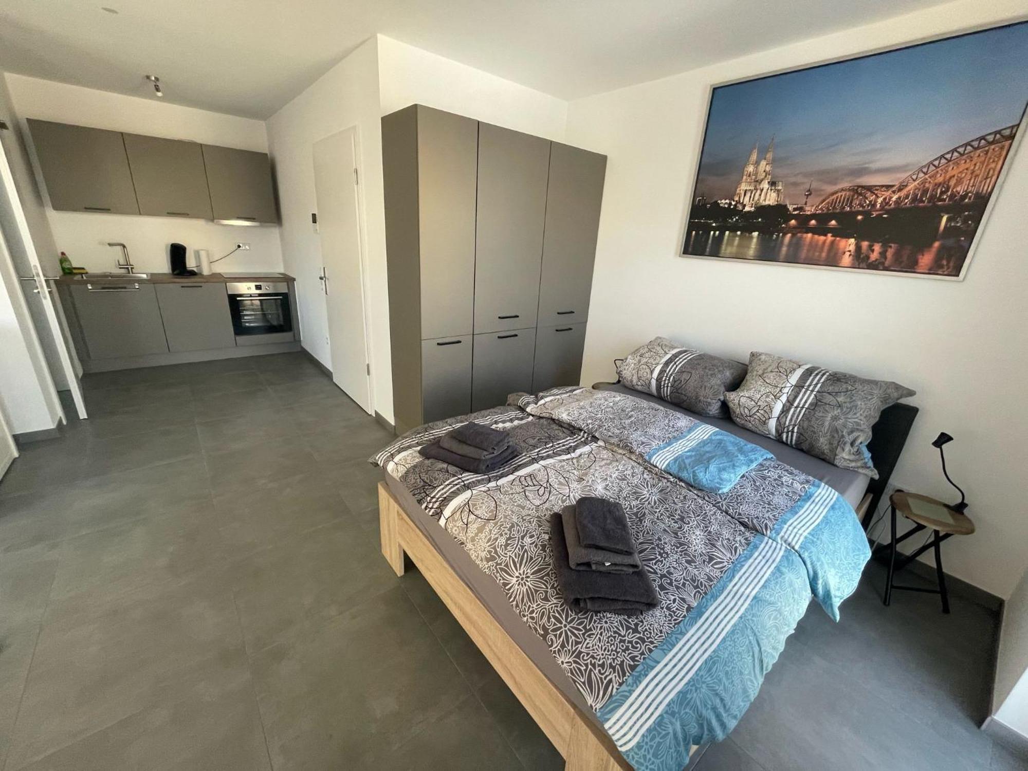 A & M Appartement Koeln ภายนอก รูปภาพ